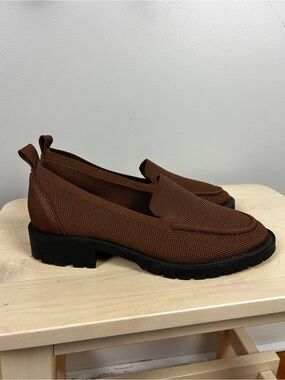 TAHARI Siena Knit Loafer Chocolate Brown 6.5 Like New Chic Tailored Office